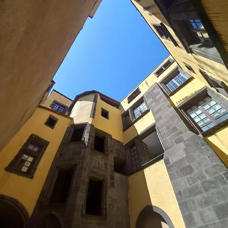 De Charme Clermont-Ferrand